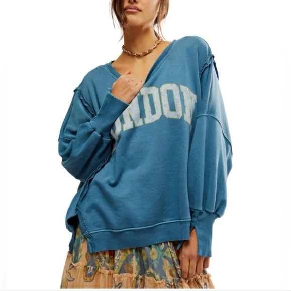 NWT FREE PEOPLE CAMDEN LONDON Denim Blue Sweatshirt We The Free New S Small - Picture 2 of 10